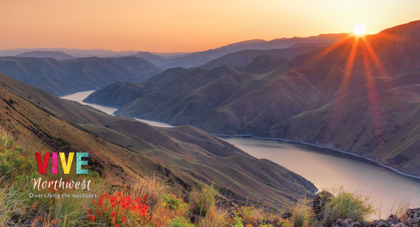 En este momento estás viendo ¿Tienes un par de días libres? Súbete al carro y aventúrate al imponente Hells Canyon