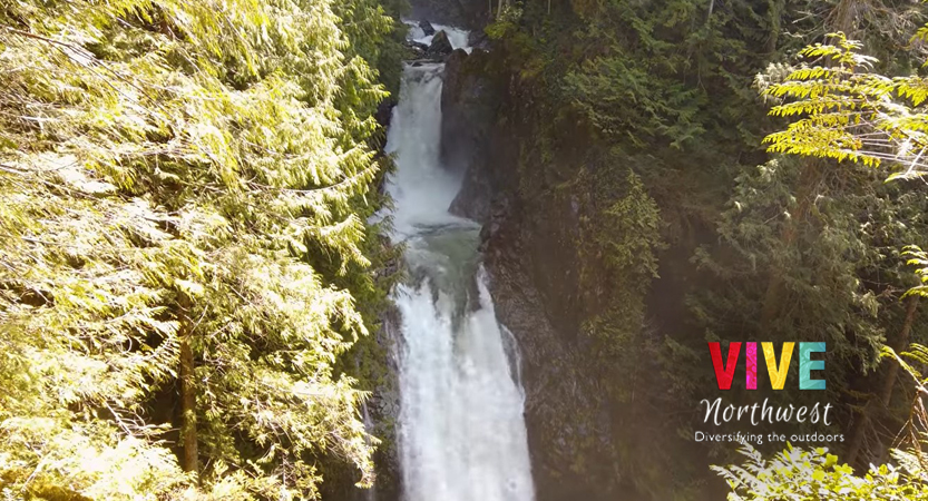 En este momento estás viendo Wallace Falls Trail, un sendero repleto de vistas hermosas que incluyen nueve cascadas